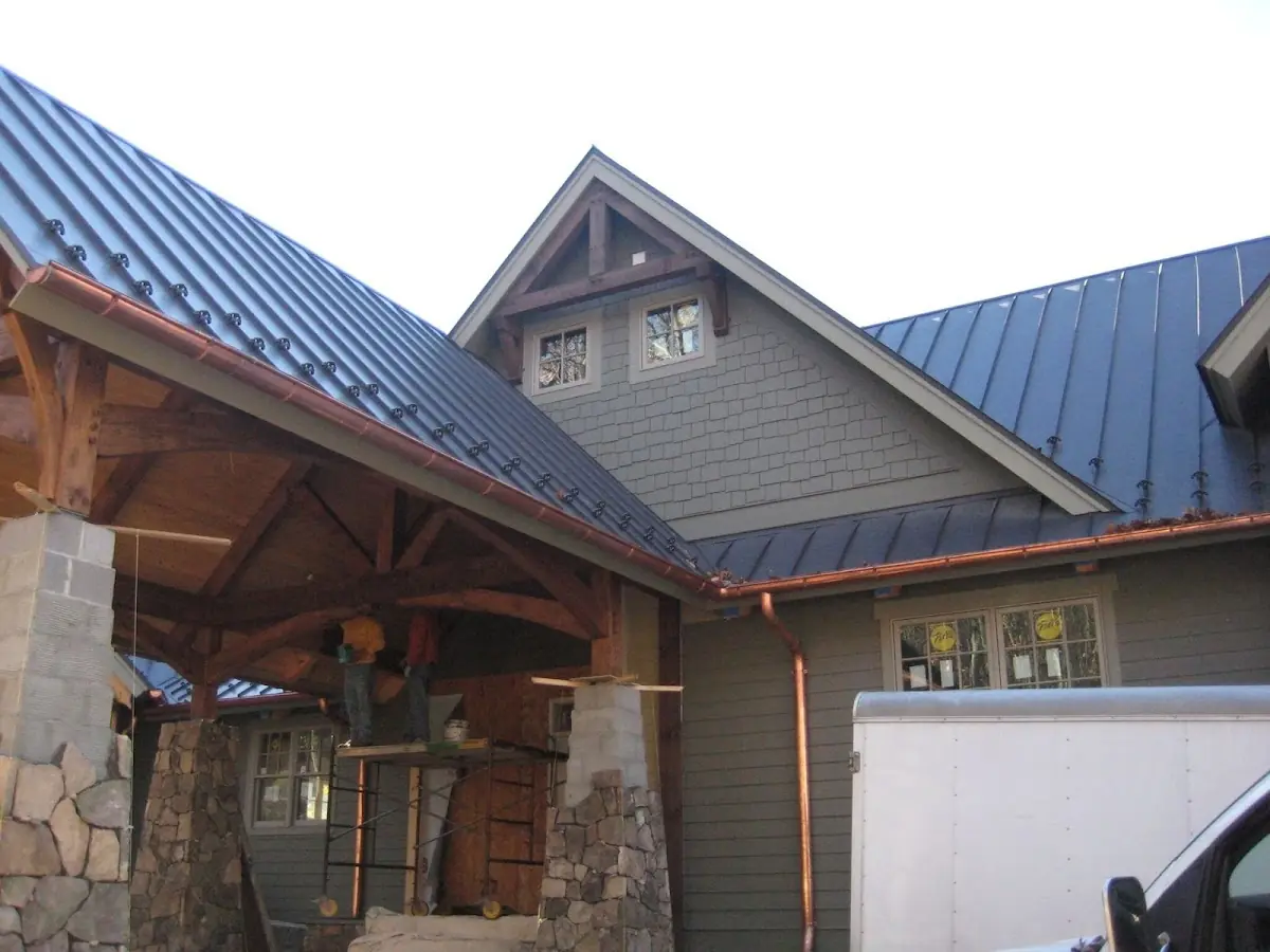 Craftsman Roofing team delivering quality roofing work in Holiday Beach